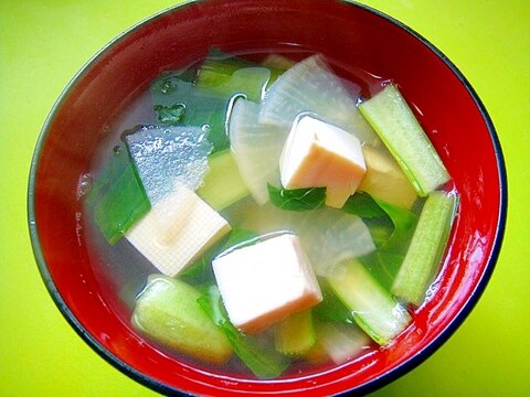 豆腐大根小松菜のすまし汁